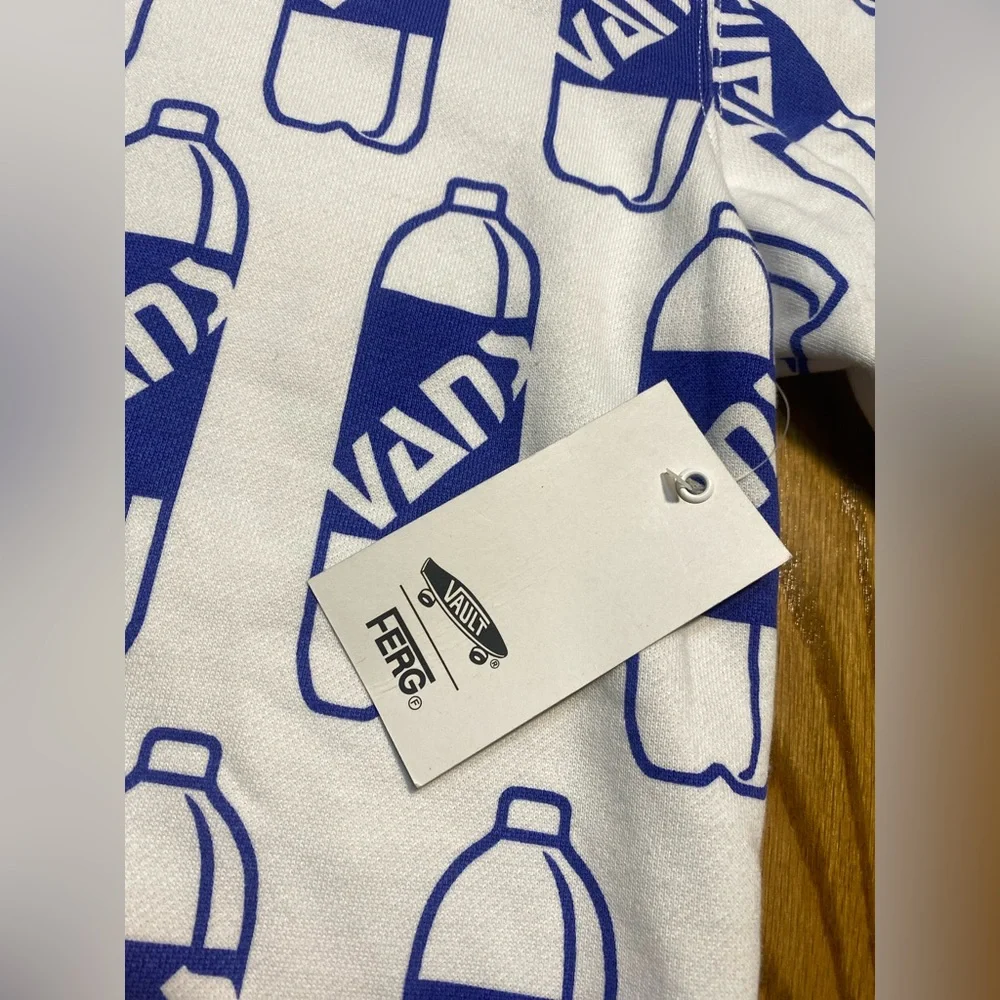 VANS X FERGUS CORNER STORE ALL OVER PRINT FLEECE - WHITE/BLUE men’s sz L… - Picture 5 of 7